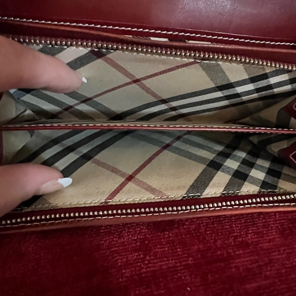 BURBERRY LONDON AUTHENTIC BLUE LABEL BUCKLE WALLET. EUC. - Picture 8 of 10